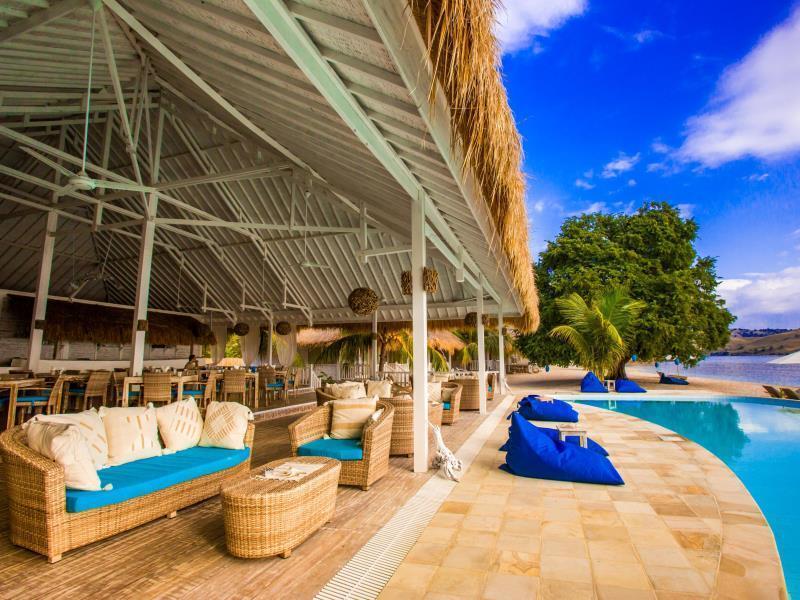 Hotel The Seraya Komodo 3*